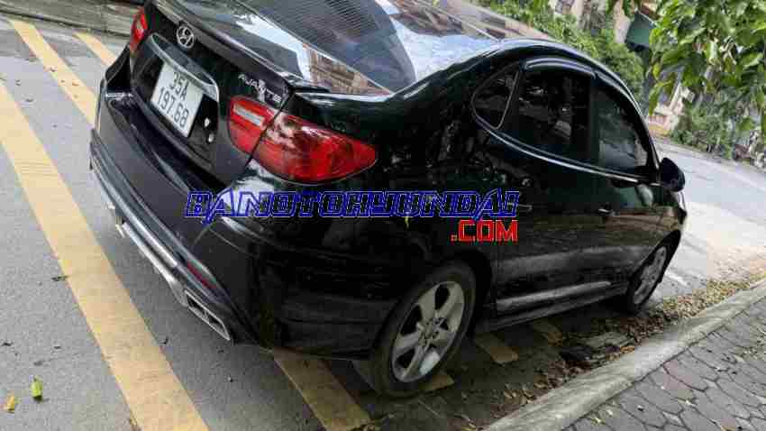 Cần bán Hyundai Avante 1.6 AT 2011 - Số tự động