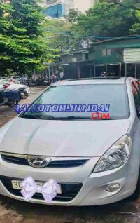 Cần bán xe Hyundai i20 1.4 AT màu Bạc 2010