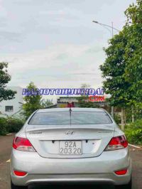 Cần bán gấp xe Hyundai Accent 1.4 AT 2011 màu Bạc