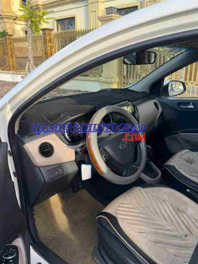 Cần bán gấp Hyundai i10 Grand 1.0 AT đời 2014, màu Trắng