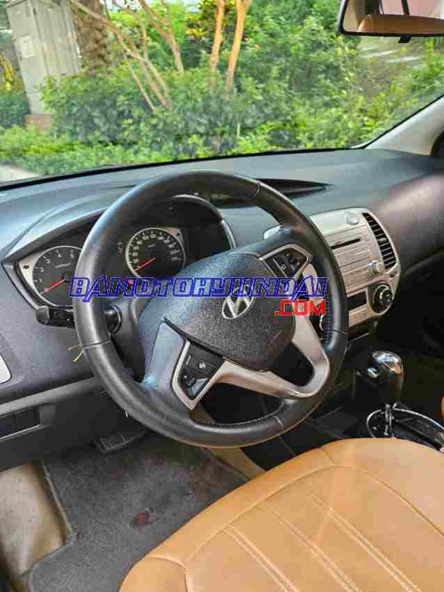 Cần bán xe Hyundai i20 1.4 AT năm 2011 màu Trắng cực đẹp