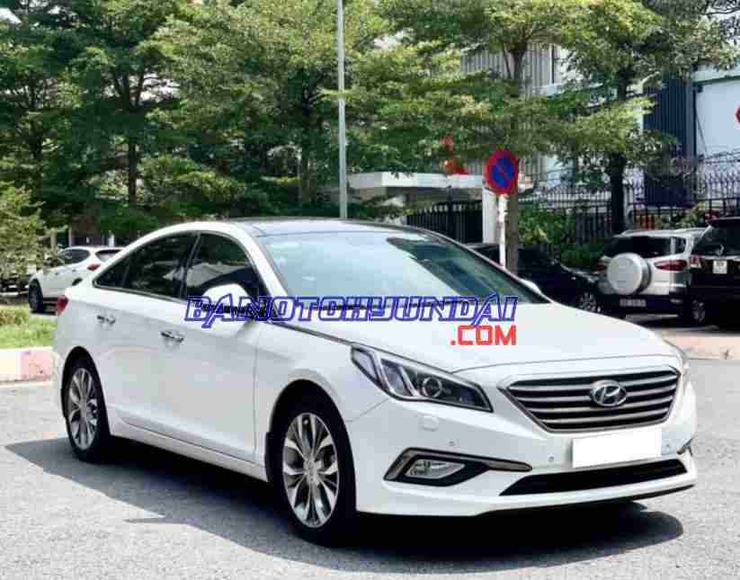 Cần bán gấp xe Hyundai Sonata 2.0 AT 2015 màu Trắng