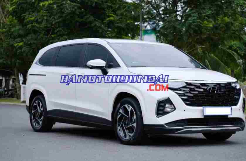 Cần bán xe Hyundai Custin Cao Cấp 2.0T màu Trắng 2024