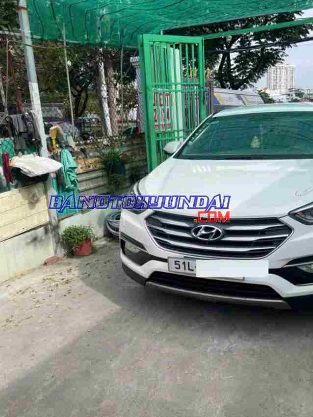 Bán Hyundai SantaFe 2.2L, màu Trắng, Máy dầu, 2018