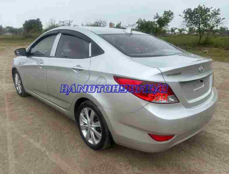 Cần bán xe Hyundai Accent 1.4 AT năm 2012 màu Bạc cực đẹp