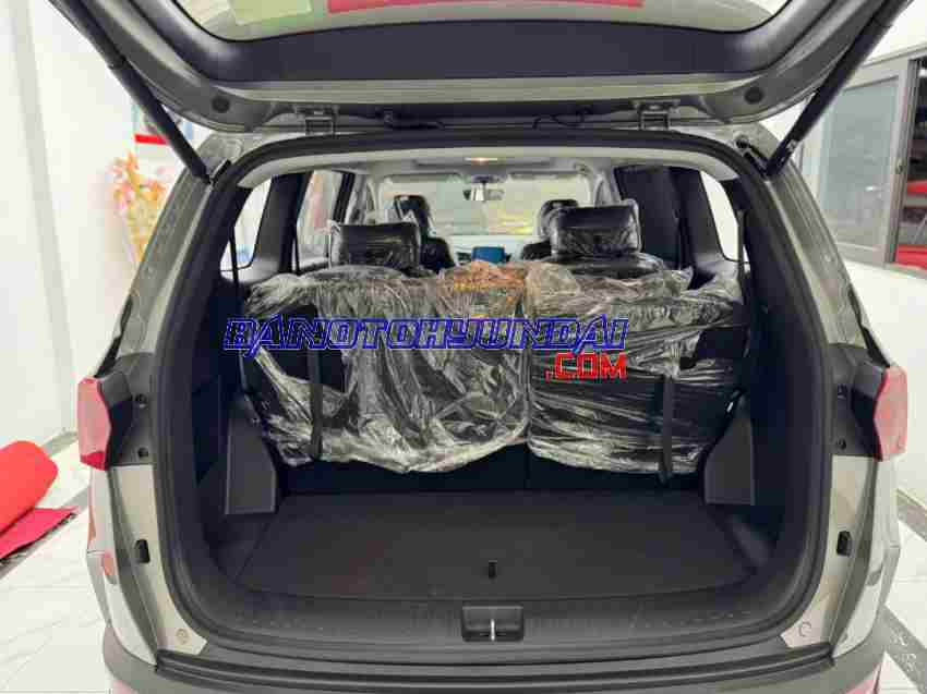 Bán Hyundai Custin Đặc Biệt 1.5T năm 2025, màu Ghi, xe Lắp ráp trong nước