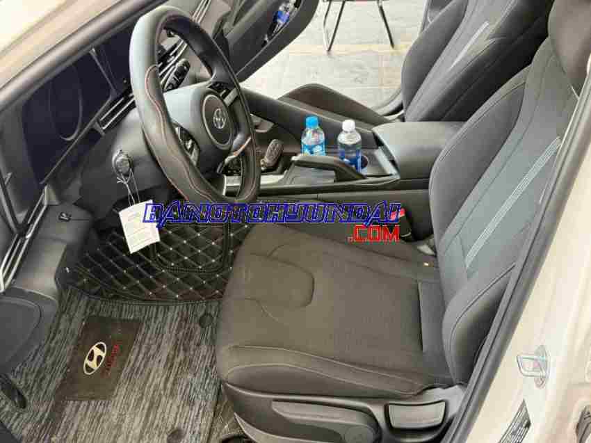 Hyundai Elantra 2024 Sedan màu Trắng