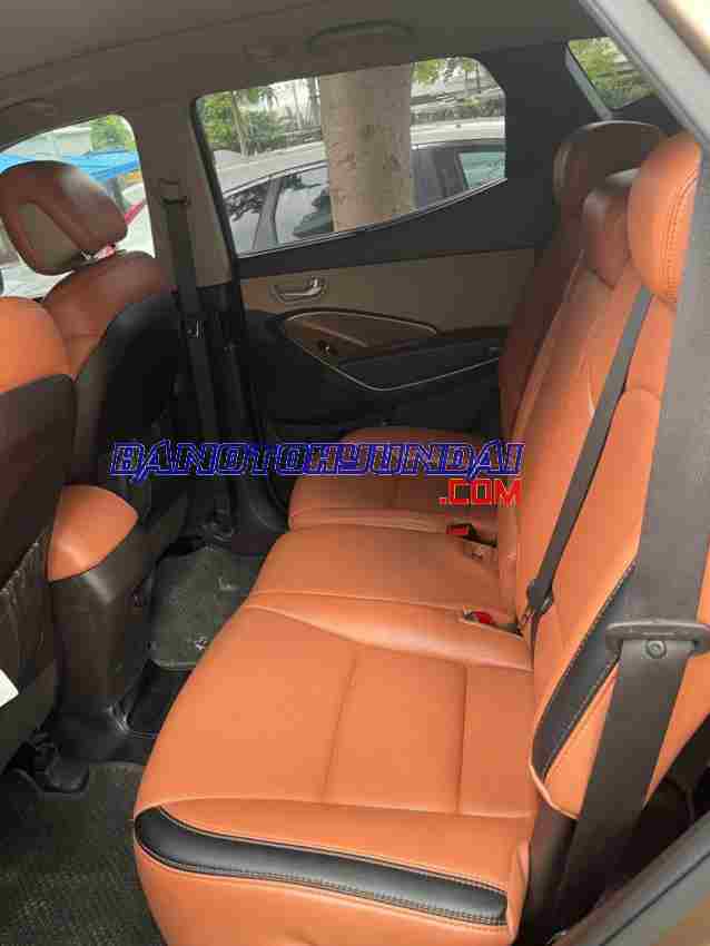 Cần bán Hyundai SantaFe 2.4L 4WD Máy xăng 2016 màu Vàng