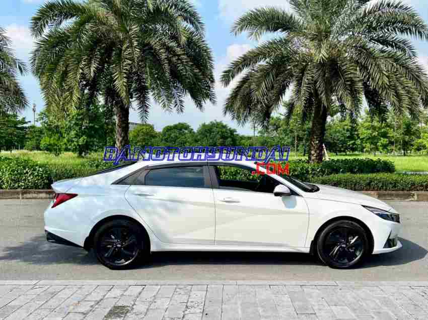 Hyundai Elantra 2022 Sedan màu Trắng