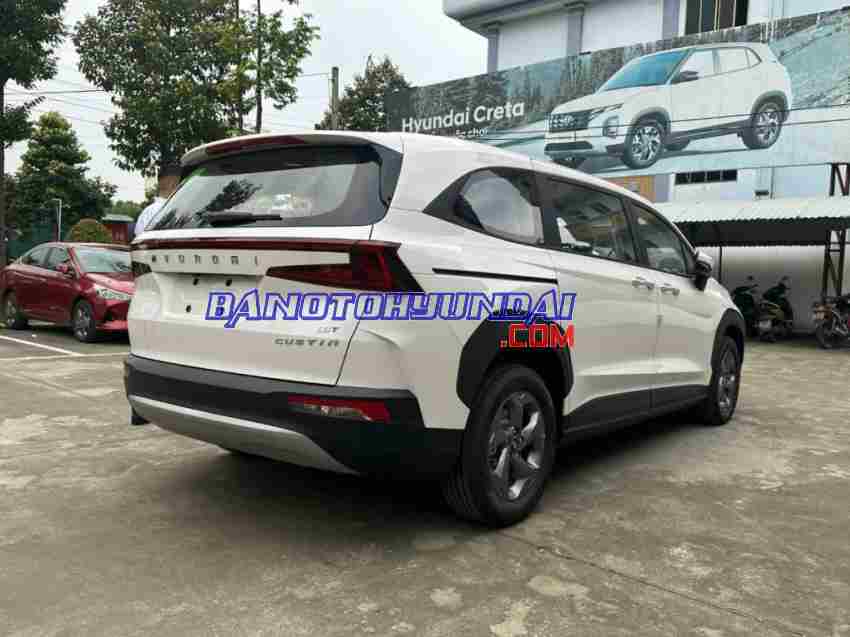 Hyundai Custin Tiêu Chuẩn 1.5T 2025 - màu Trắng - xe cực đẹp
