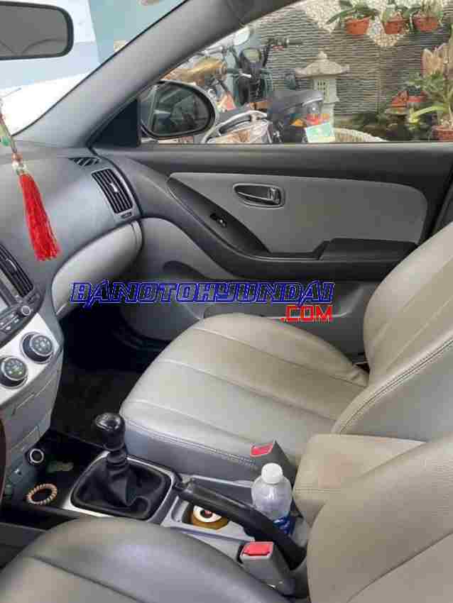 Bán xe Hyundai Avante 1.6 MT sx 2015 - giá rẻ