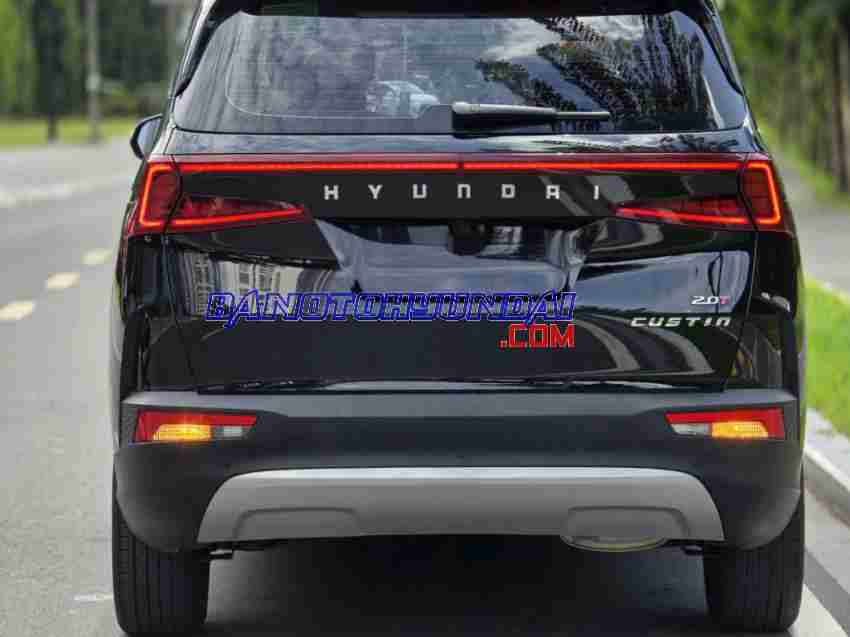 Cần bán xe Hyundai Custin Cao Cấp 2.0T năm 2024 màu Đen cực đẹp