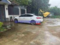 Hyundai Elantra Sport 1.6 AT năm 2018 cần bán