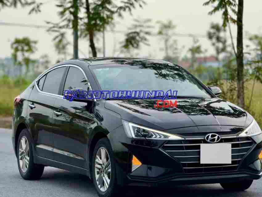 Cần bán gấp xe Hyundai Elantra 1.6 AT năm 2020, màu Đen, Số tự động