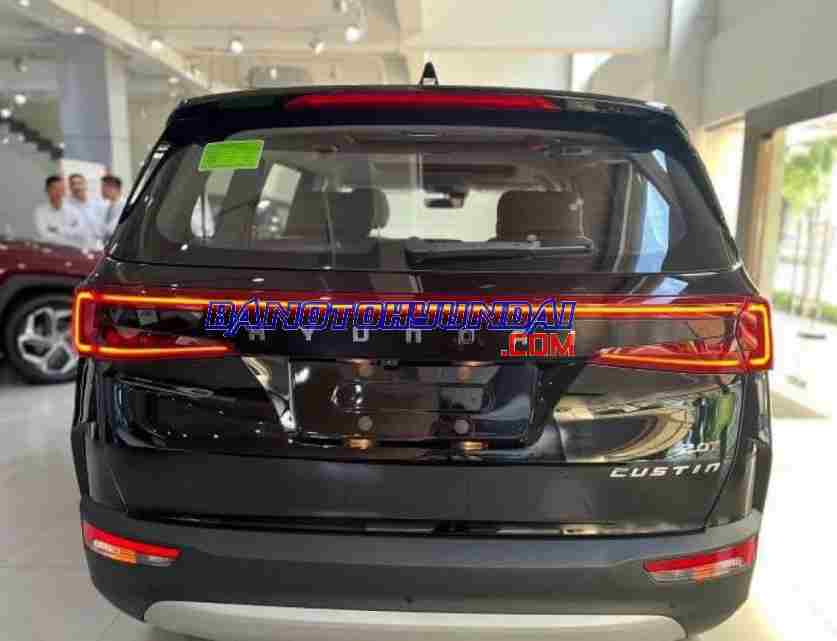 Hyundai Custin Cao Cấp 2.0T 2025 Số tự động - siêu đẹp