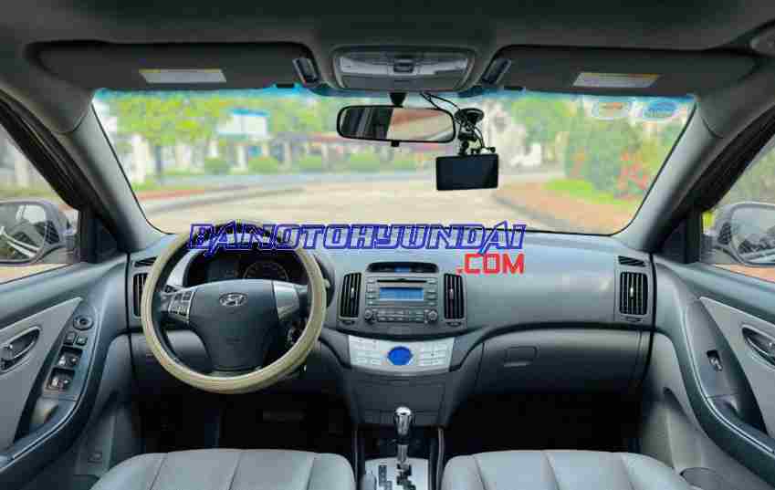 Cần bán xe Hyundai Avante 1.6 AT màu Đen 2011