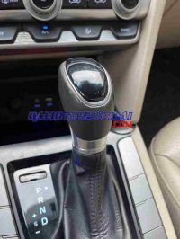 Cần bán gấp Hyundai Elantra 1.6 AT đời 2020, màu Trắng