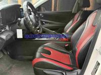 Bán Hyundai Elantra 1.6 AT Tiêu chuẩn, màu Trắng, Máy xăng, 2023