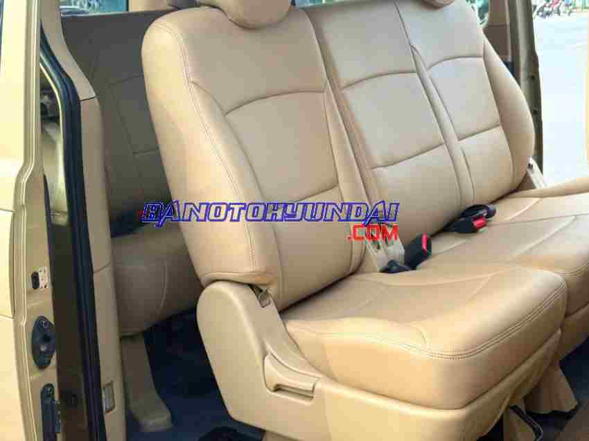 Cần bán xe Hyundai Grand Starex 2.4 MT 2010 Số tay màu Vàng