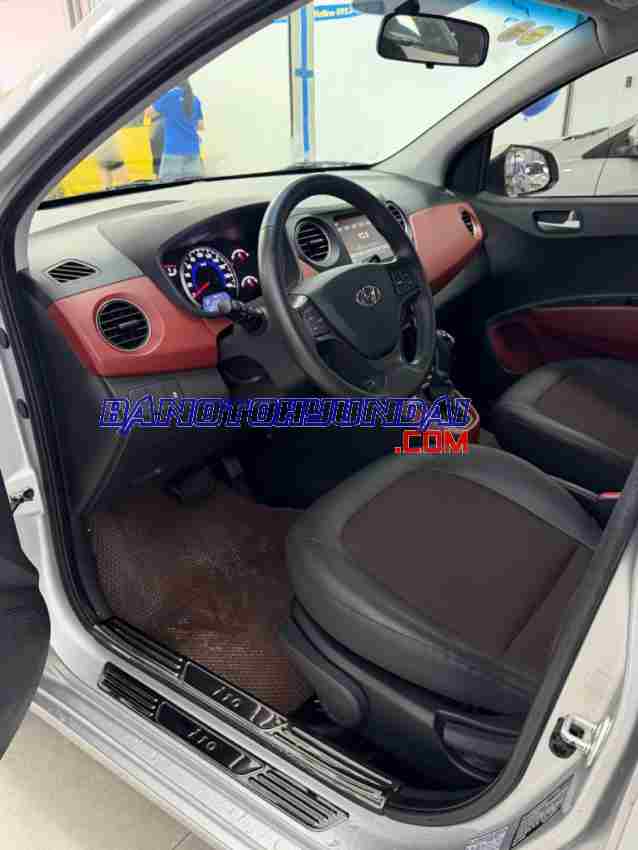 Bán Hyundai i10 Grand 1.2 AT 2021 - Bạc Bán Hyundai i10 Grand 1.2 AT 2021 - Bạc