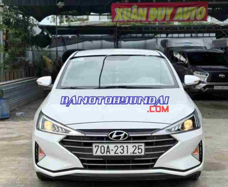 Bán Hyundai Elantra 1.6 MT 2019 - Trắng