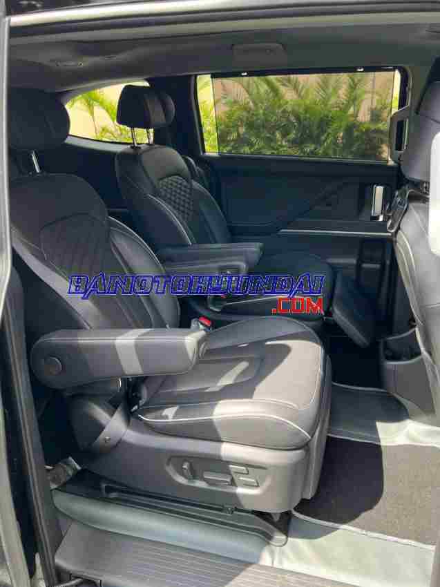 Bán xe Hyundai Custin Cao Cấp 2.0T sx 2024 - giá rẻ