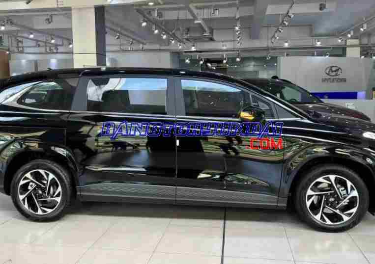 Hyundai Custin Cao Cấp 2.0T sx 2025 Lắp ráp trong nước