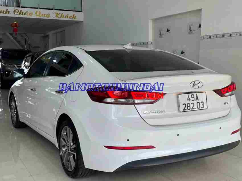 Hyundai Elantra 2.0 AT model 2017 xe chuẩn hết ý