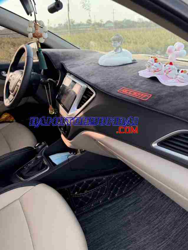 Bán Hyundai Accent 1.4 AT, màu Trắng, Máy xăng, 2019