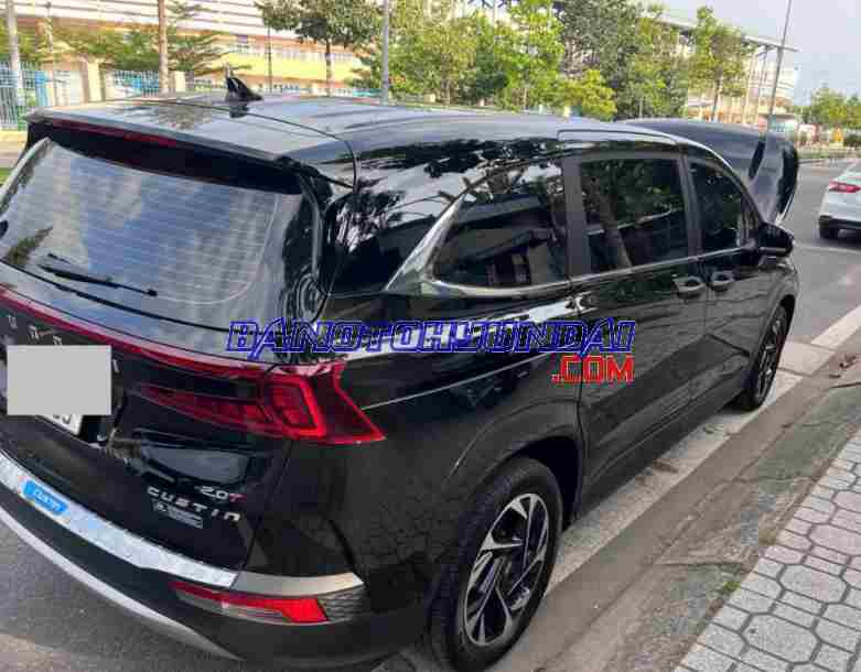 Hyundai Custin Cao Cấp 2.0T 2023 - Giá tốt