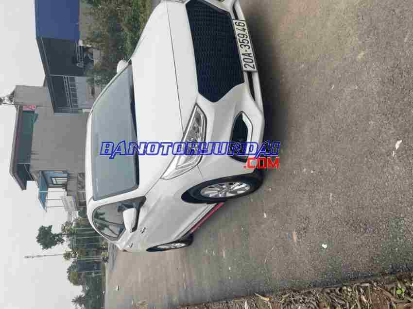Cần bán xe Hyundai Accent 1.4 MT màu Trắng 2019