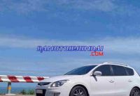 Cần bán gấp xe Hyundai i30 CW 1.6 AT 2011 màu Bạc