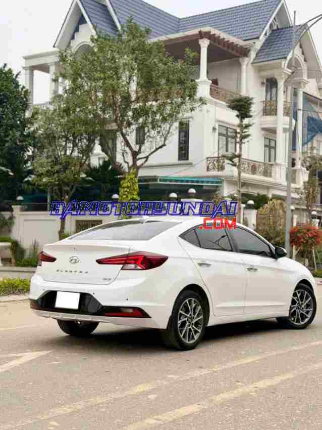 Hyundai Elantra 2.0 AT 2021 giá cực tốt