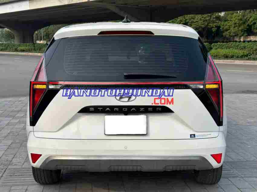 Cần bán gấp Hyundai Stargazer Đặc biệt 1.5 AT đời 2022, màu Trắng