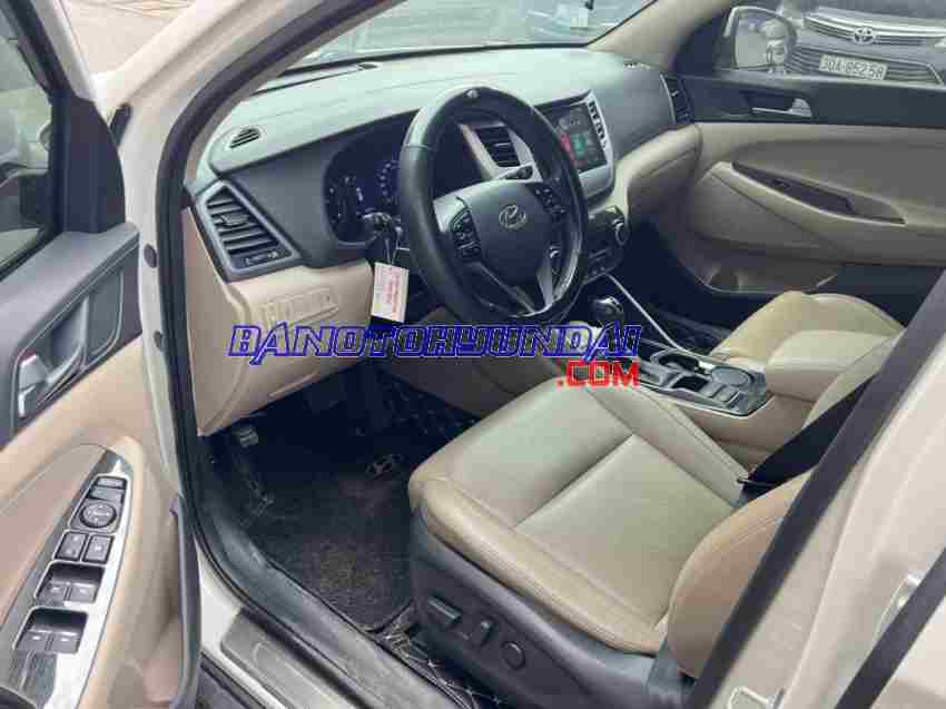Cần bán xe Hyundai Tucson 2.0 AT 2015 Số tự động màu Trắng