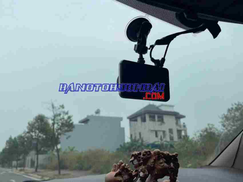 Cần bán xe Hyundai Accent 1.4 AT năm 2021 màu Trắng cực đẹp