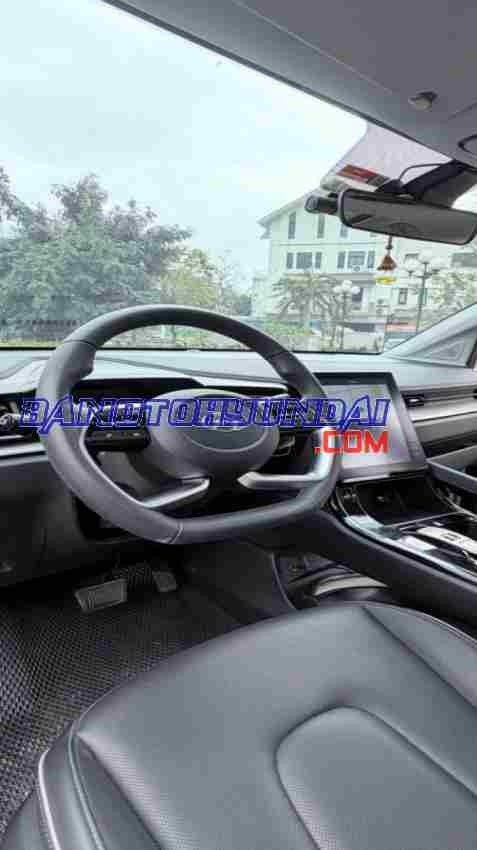 Cần bán Hyundai Custin Cao Cấp 2.0T Máy xăng 2024 màu Đen