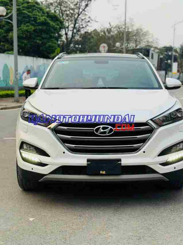 Cần bán gấp Hyundai Tucson 1.6 AT Turbo đời 2018, màu Trắng