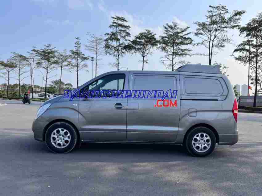 Hyundai Grand Starex Van 2.5 AT 2012 Số tự động cực đẹp!