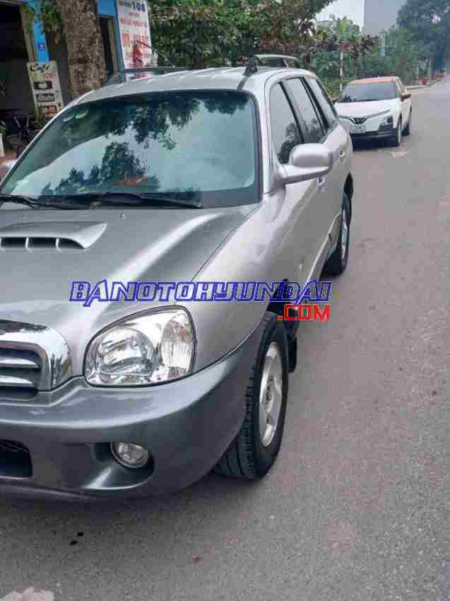 Cần bán gấp xe Hyundai SantaFe Gold 2.0 AT 2002 màu Bạc