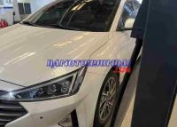 Cần bán gấp Hyundai Elantra 2.0 AT đời 2021, màu Trắng