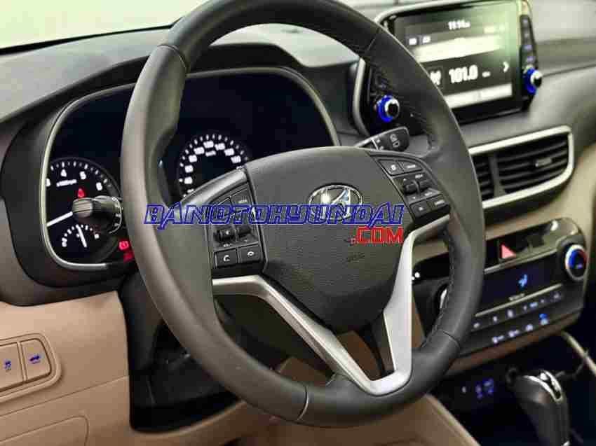 Cần bán gấp Hyundai Tucson 1.6 AT Turbo đời 2020, màu Trắng