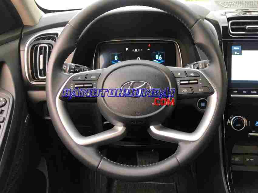 Cần bán gấp Hyundai Creta Cao cấp 1.5 AT đời 2025, màu Đen