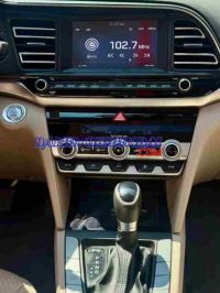 Cần bán Hyundai Elantra 1.6 AT 2020 - Số tự động