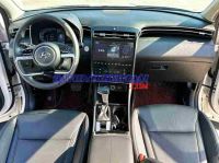 Cần bán gấp xe Hyundai Tucson 2.0 AT Tiêu chuẩn năm 2023, màu Trắng, Số tự động