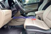 Cần bán gấp xe Hyundai Tucson 2.0 ATH năm 2019, màu Trắng, Số tự động