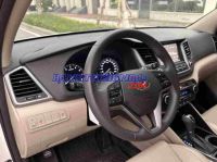 Cần bán gấp Hyundai Tucson 2.0 AT đời 2018, màu Trắng