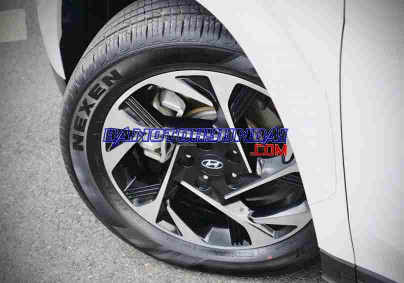 Bán Hyundai Custin Cao Cấp 2.0T 2023 - Trắng