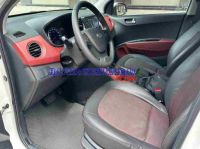 Cần bán gấp xe Hyundai i10 Grand 1.2 AT 2018 màu Trắng