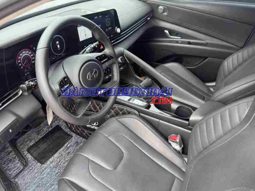 Cần bán xe Hyundai Elantra 2.0 AT Cao cấp màu Trắng 2022